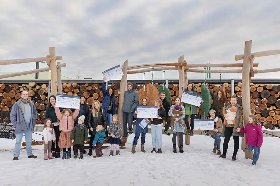 In 2022, the first five forest kindergartens received a donation from the newly founded Rapunzel Foundation